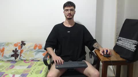 aleex_miller online show from November 17, 7:44 am