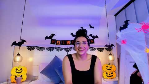 Alehia Cute online show from November 1, 10:09 pm