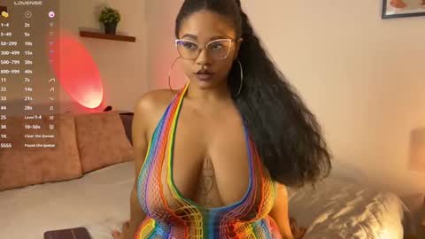 Snapshot of aleiascott chatting on September 17, 11:19 pm Aleia online show from September 17, 11:19 pm