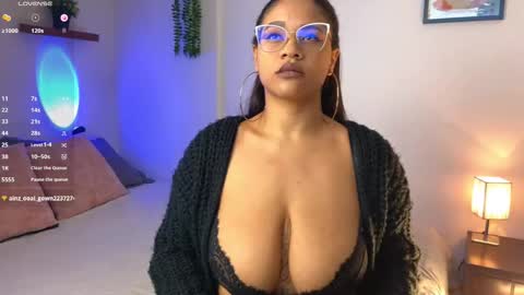 Snapshot of aleiascott chatting on October 2, 12:53 am Aleia online show from October 2, 12:53 am
