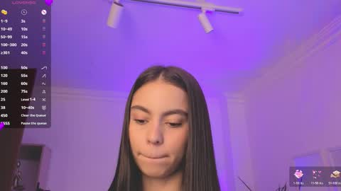 Alejandra online show from April 8, 11:35 am