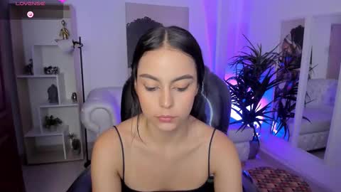 Snapshot of alejaa___ chatting on March 8, 2:30 pm Alejandra online show from March 8, 2:30 pm