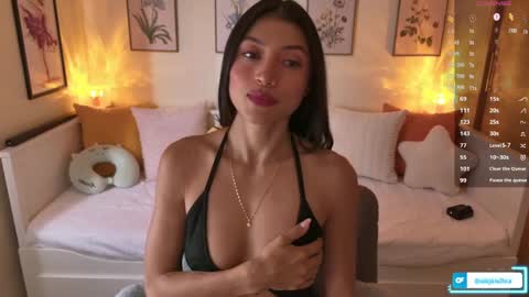 Alejandhra online show from April 6, 12:39 pm