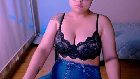 Alejandra  online show from April 7, 12:23 am