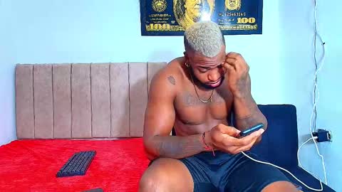 Snapshot of alejo_21cm chatting on October 10, 9:48 am alejo_21cm online show from October 10, 9:48 am