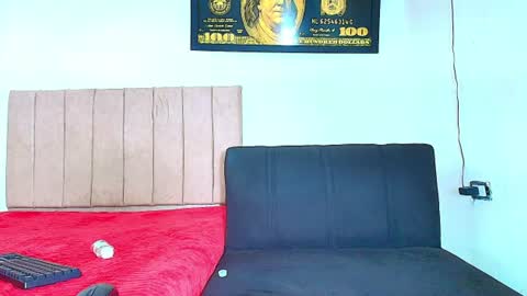 alejo_21cm online show from June 17, 7:35 am