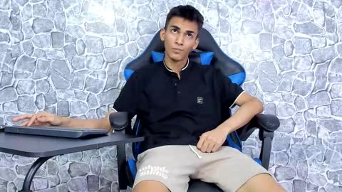 alejo peverell online show from March 21, 7:07 pm