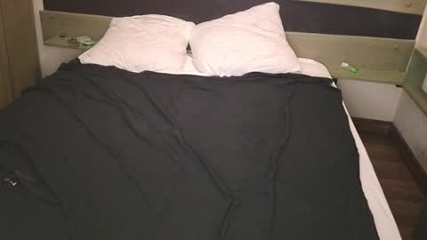 alek_sa69 online show from December 21, 2:56 pm