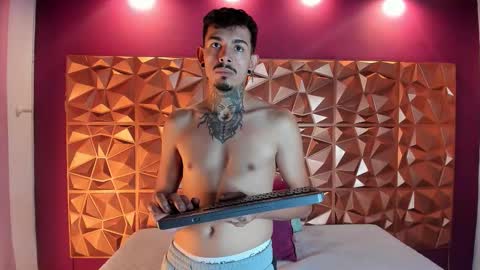 aleking13 online show from October 12, 1:37 pm