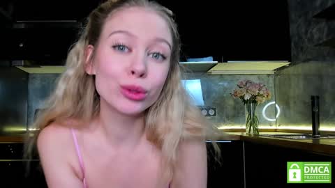 Snapshot of aleksa_cutie chatting on January 21, 12:07 pm Next stream - 2 dec - online show from January 21, 12:07 pm