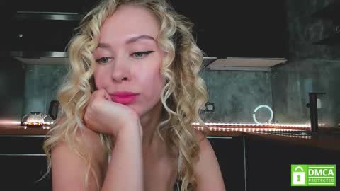 Snapshot of aleksa_cutie chatting on October 8, 10:54 am Next stream - 2 dec - online show from October 8, 10:54 am