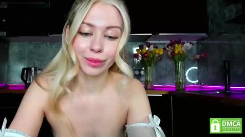 Snapshot of aleksa_cutie chatting on March 11, 3:34 pm Next stream - 2 dec - online show from March 11, 3:34 pm
