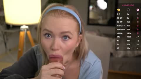 Lexi online show from November 30, 4:41 am