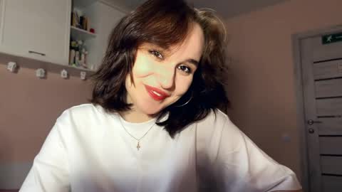 Nora online show from April 1, 4:48 pm