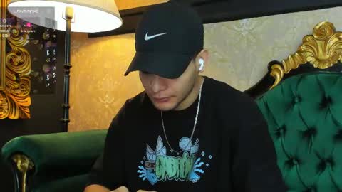 Alessandro King online show from July 6, 10:33 pm