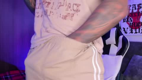 Alessandro Vanni online show from April 6, 1:01 pm