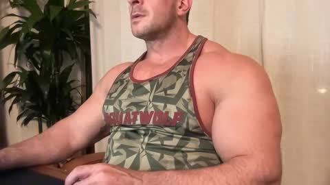 Alessandrobuilder online show from October 17, 6:56 pm