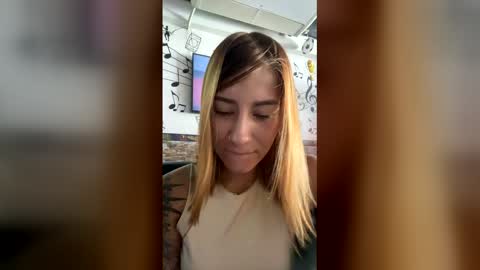 alessianoir online show from May 30, 5:00 pm