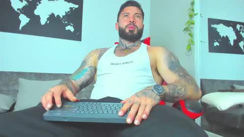 Aless Rose online show from April 19, 7:05 pm