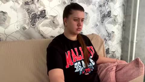 Snapshot of aletta_oushen chatting on February 26, 6:19 am Aletta Oushen online show from February 26, 6:19 am