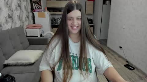 Aletta Oushen online show from December 3, 10:05 am