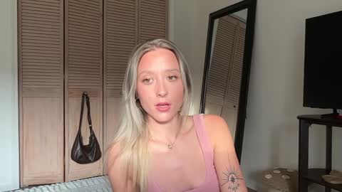 alex  online show from March 6, 9:58 pm