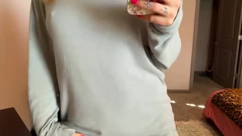 alex  online show from January 10, 4:20 pm