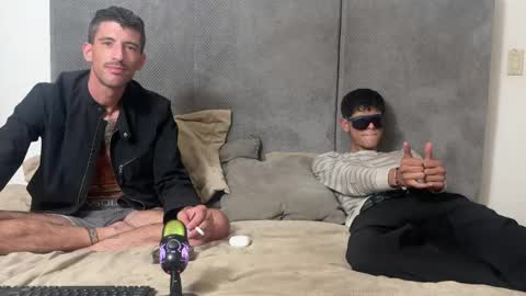 alex_and_charlie online show from April 29, 10:09 am