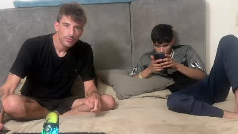 alex_and_charlie online show from May 1, 8:41 am