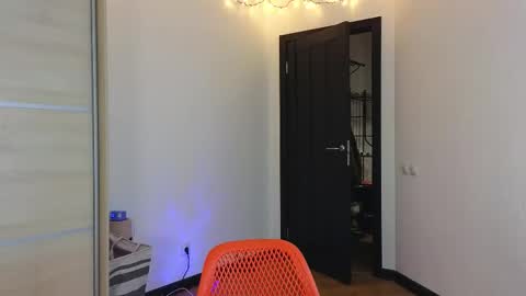 FAVORITE online show from February 22, 11:57 pm