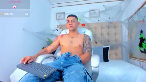 alex online show from October 13, 11:12 am