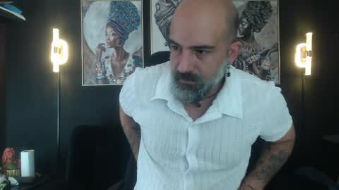 Alex Saints online show from May 8, 1:39 pm