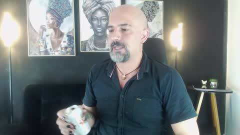 Snapshot of alex_saints_ce chatting on October 26, 8:19 pm Alex Saints online show from October 26, 8:19 pm