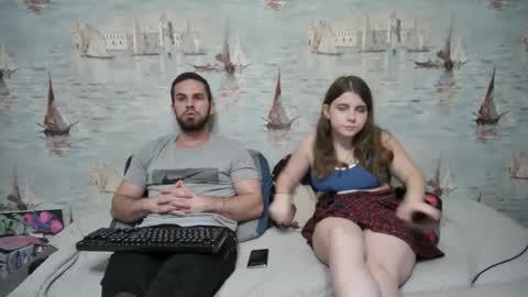 Snapshot of alex_sarah_sex chatting on October 12, 9:49 pm Alex and Sarah online show from October 12, 9:49 pm
