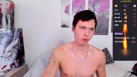 Alex WandHot online show from October 13, 11:34 am