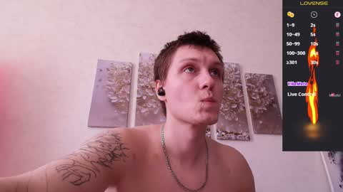 Alex WandHot online show from April 12, 7:23 am