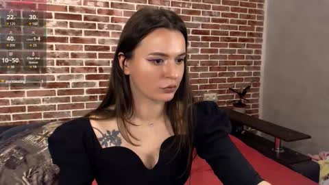 alexa_wongg online show from November 1, 8:52 pm