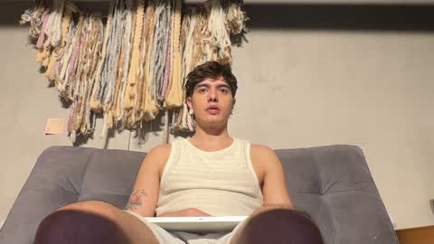 Alex  Dani online show from January 24, 5:42 am