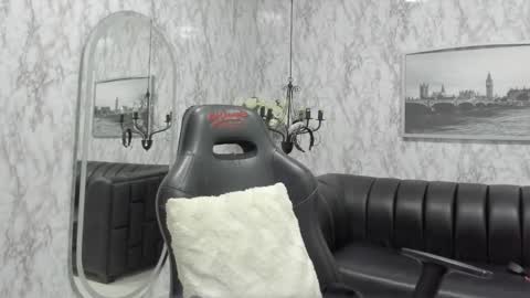 Alexandra Milff  online show from January 19, 4:44 am