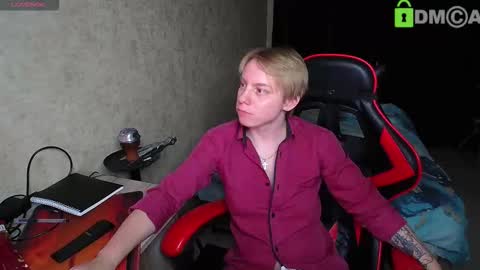 Snapshot of alexis_gordon chatting on October 19, 7:29 pm Alexis online show from October 19, 7:29 pm