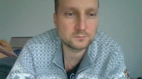 Snapshot of alexswitch8888 chatting on December 6, 9:38 am Alex online show from December 6, 9:38 am