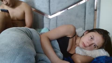 alex y luisa online show from April 2, 3:52 pm