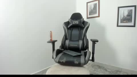 alexx_cum18 online show from July 30, 2:51 pm
