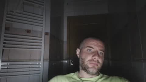 alfiesolomons87 online show from March 24, 8:59 pm