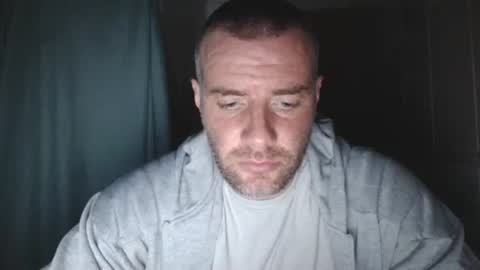 alfiesolomons87 online show from March 19, 8:03 pm