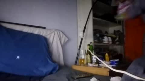 Edgarrrdd1021 online show from May 8, 1:33 am