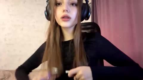 Snapshot of alfrediamordino chatting on October 16, 12:38 pm Alice online show from October 16, 12:38 pm