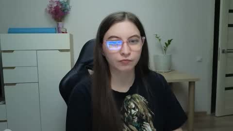 Alice online show from January 31, 7:55 pm