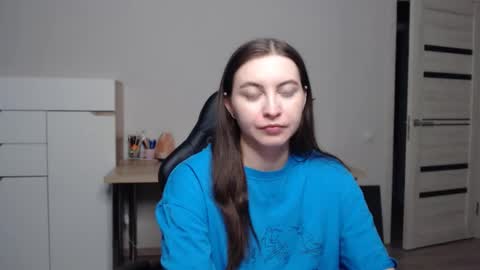 Snapshot of alice_________________________ chatting on February 28, 12:43 am Alice online show from February 28, 12:43 am