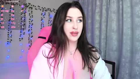 Snapshot of alice___miss chatting on October 15, 7:04 pm Alice Miss online show from October 15, 7:04 pm